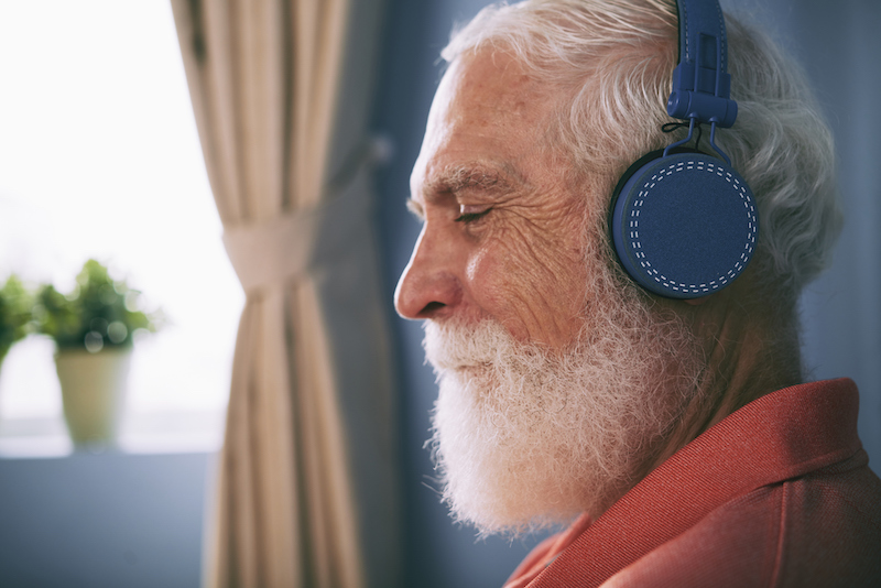 How To Manage Sundown Syndrome During The Winter Bethesda Health Group